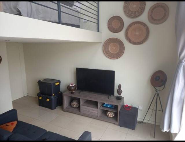 1 BEDROOM APARTMENT FOR SALE IN ROOIHUISKRAAL NORTH